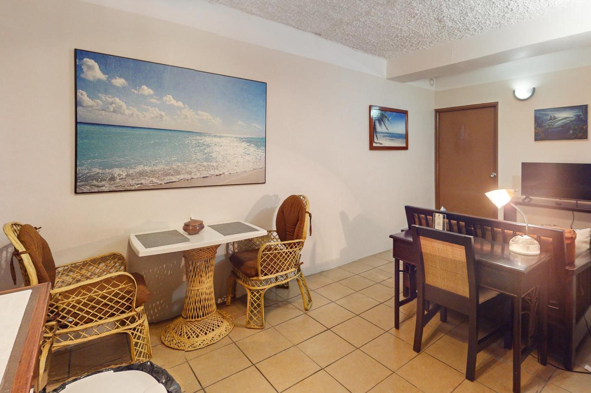 سان بيدرو Hummingbird Home Suites الغرفة الصورة